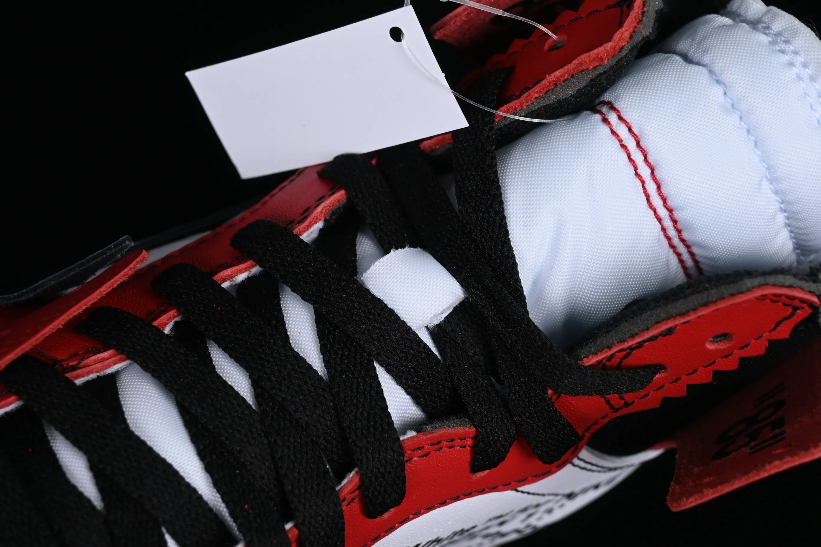 All categories Air Jordan Jordan series basketball shoes Air Jordan 1 High LJR version Off White x Air Jordan OW AJ1 Joe 1 joint white and red high-top basketball shoes AA3834-101